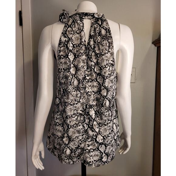 NWT EXPRESS Black & White Snakeskin Tunic Sleeveless Blouse Sz Large Flowy Girly - Picture 2 of 12
